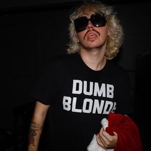 DUMB BLONDE (Explicit)