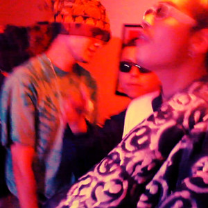 1 Entre Varios (Explicit)