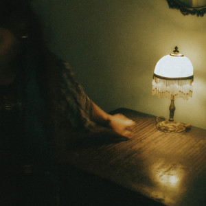 Tavolo tondo (feat. Acqua Distillata)