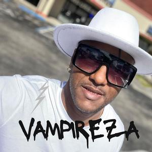 Vampireza (feat. Win Perea)