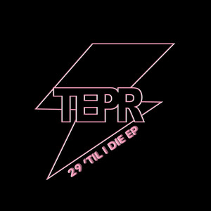 Muchas tetas, poco sexo