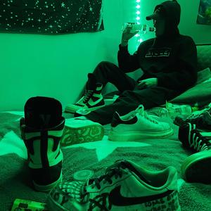 broken and sore(feat. Lil Cordex) (Explicit)