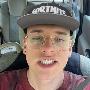 NIE MA MNIE W TŁUMIE (feat. Beanie!) (Explicit)