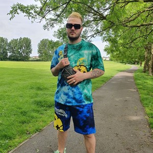 Printre Fum (Explicit)