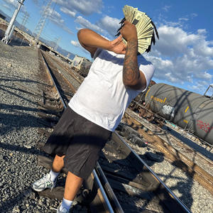 2 hour drive (feat. Pjgwuapo) (Explicit)