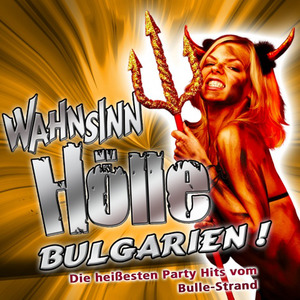 Es hängt ein Pferdehalfter an der Wand (Fox-Mix)