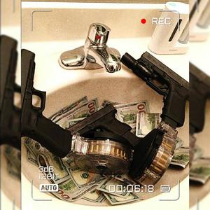 SUENA RATATA (feat. Tresckow, Hake, Nito, Seyg & El Pinguino) (Explicit)