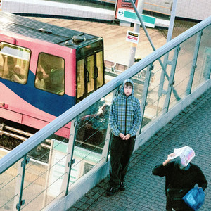 step on the train (Explicit)