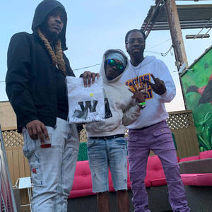 Scared Da DaD (feat. Rivi Nafi) (Explicit)