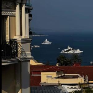 montecarlo (feat. 1maydn) (Explicit)