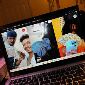 Out My Mind (feat. 7Khromez) (Explicit)