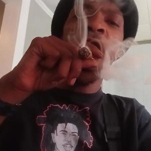 SHE LIKE MY DREADS (Explicit)