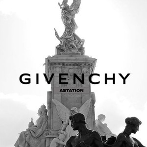 GIVENCHY