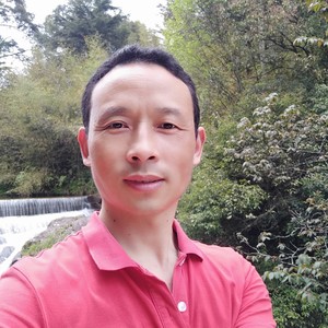 泪蛋蛋掉在酒杯杯里