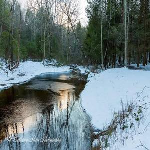 Christmas Time In The Country (feat. Jennifer Bruce)