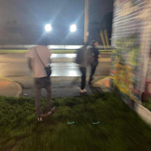 2 steppin (feat. cammdayungen) (Explicit)