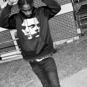 Heartless (feat. GGRay8) (Explicit)