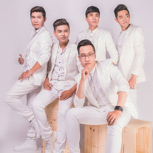 Đảng Đã Cho Ta Một Mùa Xuân