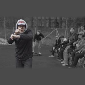 Antinpuisto(feat. Tsasmain, Wilsson, Neljä2, Versaali & Hannes) (Explicit)