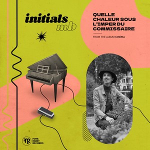 Quelle chaleur sous l'imper du commissaire