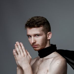 я не хочу смотреть на незажившие раны