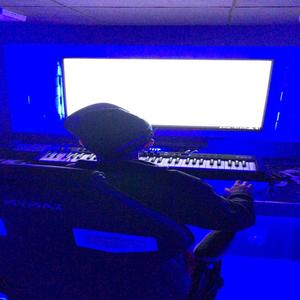 Mtg - Na Treta Dele, Ela é Bandida (feat. Dj Wv do Sm) (Explicit)