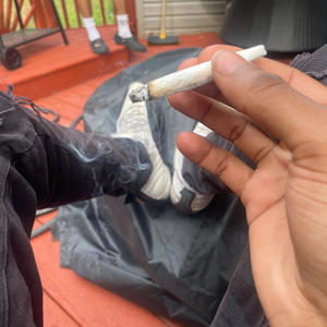 Ron2aktive - Find Me A Way (Explicit)