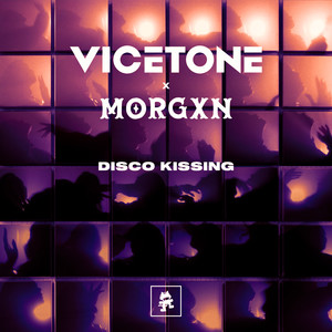 Disco Kissing