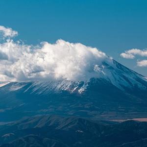 MOUNTAIN CLOUD