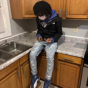 Bump it wit me (feat. Mbs.los) (Explicit)