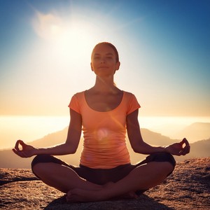 Peaceful Currents In The Boundless Sky