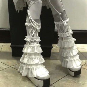 servin all the feins like they know me (feat. P.T) (Explicit)