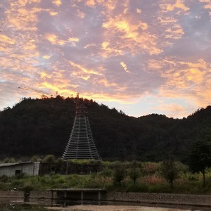 哥妹好似鱼共塘