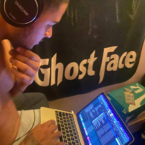 Walk It Out (feat. Nunnie) (Explicit)