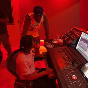 DND (Do not disturb) (Explicit)