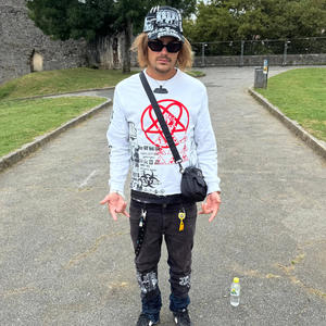 Apple Pay (feat. S4hardt) (Explicit)