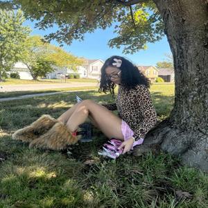 rocking nine jeans (Explicit)