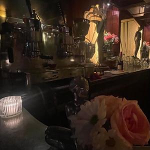 LIKETHAT (WOAH) (Explicit)