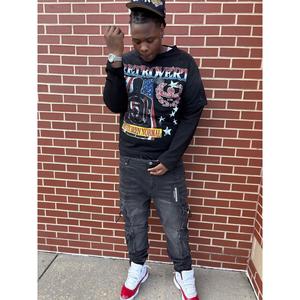 White girls and pearls