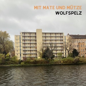 Mit Mate und Mütze