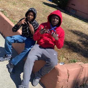 Grave Digger (feat. Deezy3k) (Explicit)