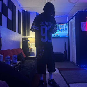 Morticia (feat. Rollie999 & Glitchlock) (Explicit)