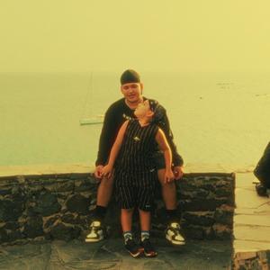 SALLY (feat. MagicFingaz) (Explicit)