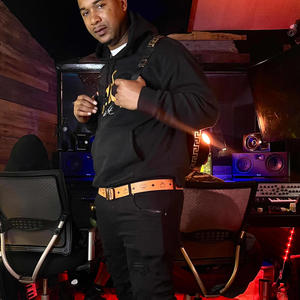 Woke up in gucci (feat. Kwerk) (Explicit)