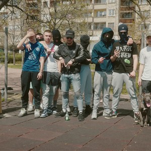 MOMCHETA OT KVARTALA (feat. Wizzz, Darky & Manoli$) (Explicit)