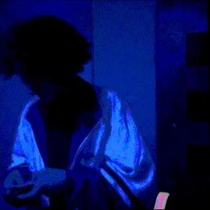 rozjebana glowa na rozjebanych schodach (Explicit)