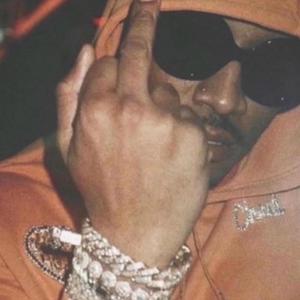 Switchy (feat. dreadheadmeer & otwdre___) (Explicit)