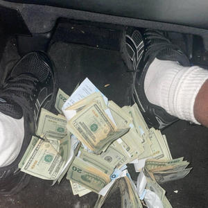 Stick to da code (feat. walkdownmajj) (Explicit)