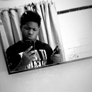 Tappin Feet (feat. Maziwadz) (Explicit)