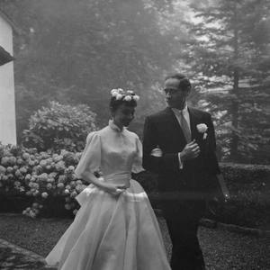 多想在平庸的生活拥抱你